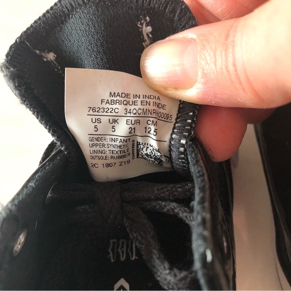 CONVERSE chuck taylors ALL STARS baby toddler lace-up patent black sneakers - Picture 7 of 7